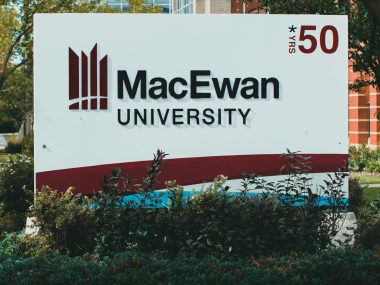 Fully Funded Master's Scholarships in Canada for Int'l Students